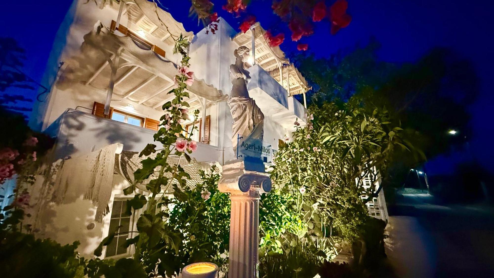 Deluxe Studios & Suites Ageri-Milos Adamantas  Exterior photo